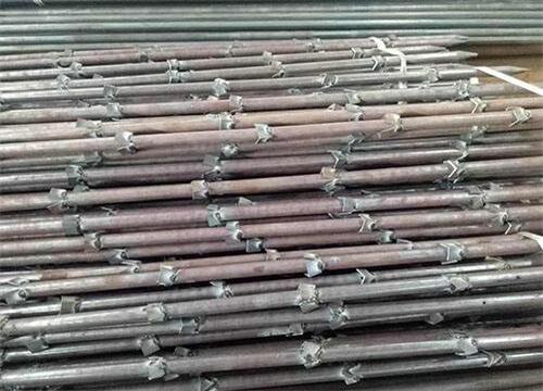 高坪隧道钢花管